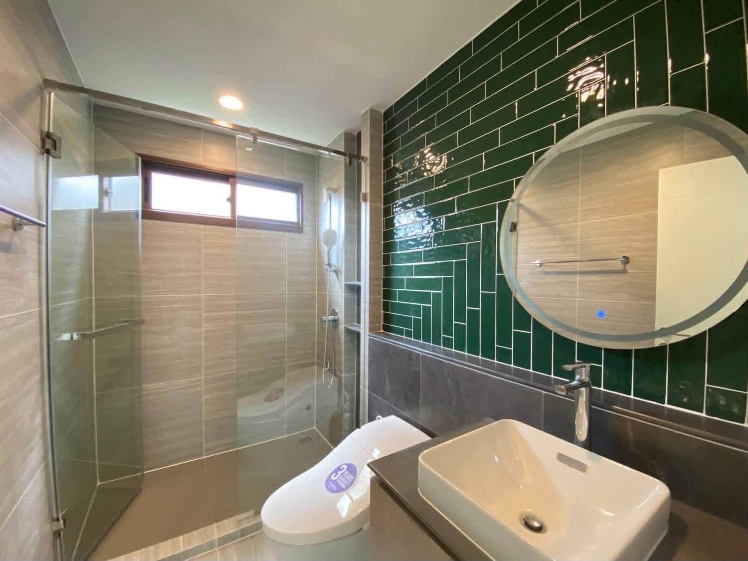 Photo 7 of this listing