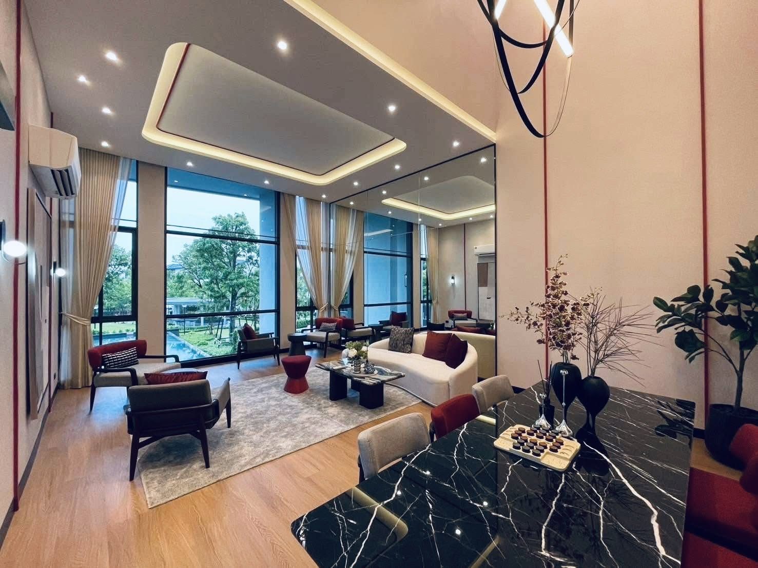 PLENO สุขุมวิท - บางนา 4 ทาวน์โฮม